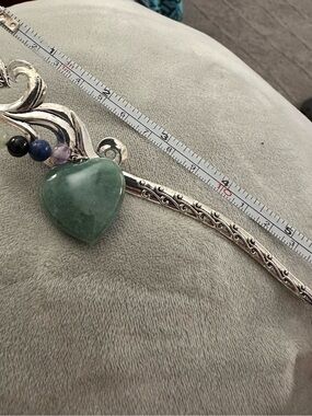 Green Heart Gemstone Pendant Necklace with Silver Accents - Women Jewelry